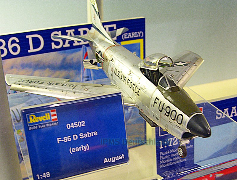 Revell_F-86D_early