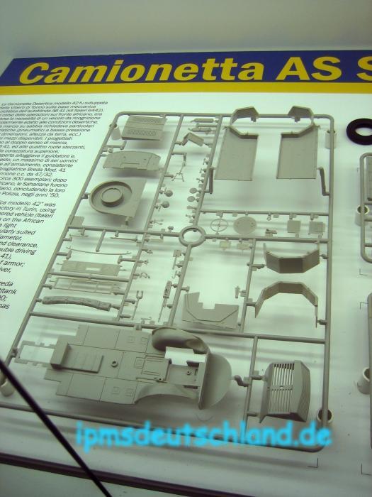 Italeri-Highlight_06-Camionetta_AS_42_Sahariana_Plastikteile_a