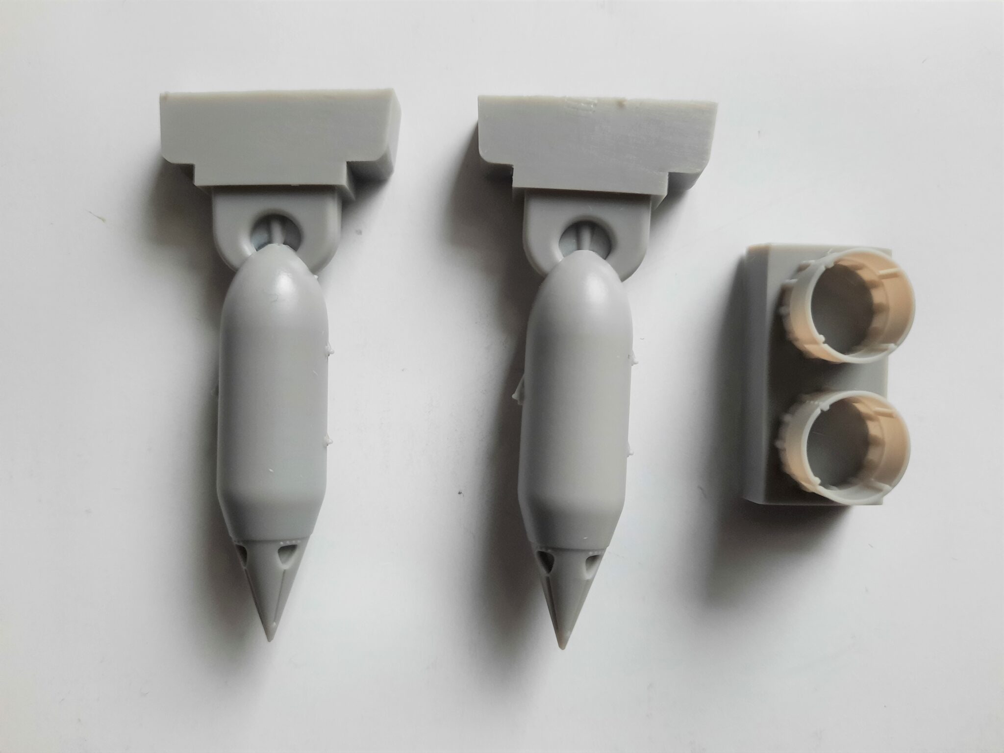 Tempest Bomb Racks & 1000 Lb Bombs – IPMS Deutschland